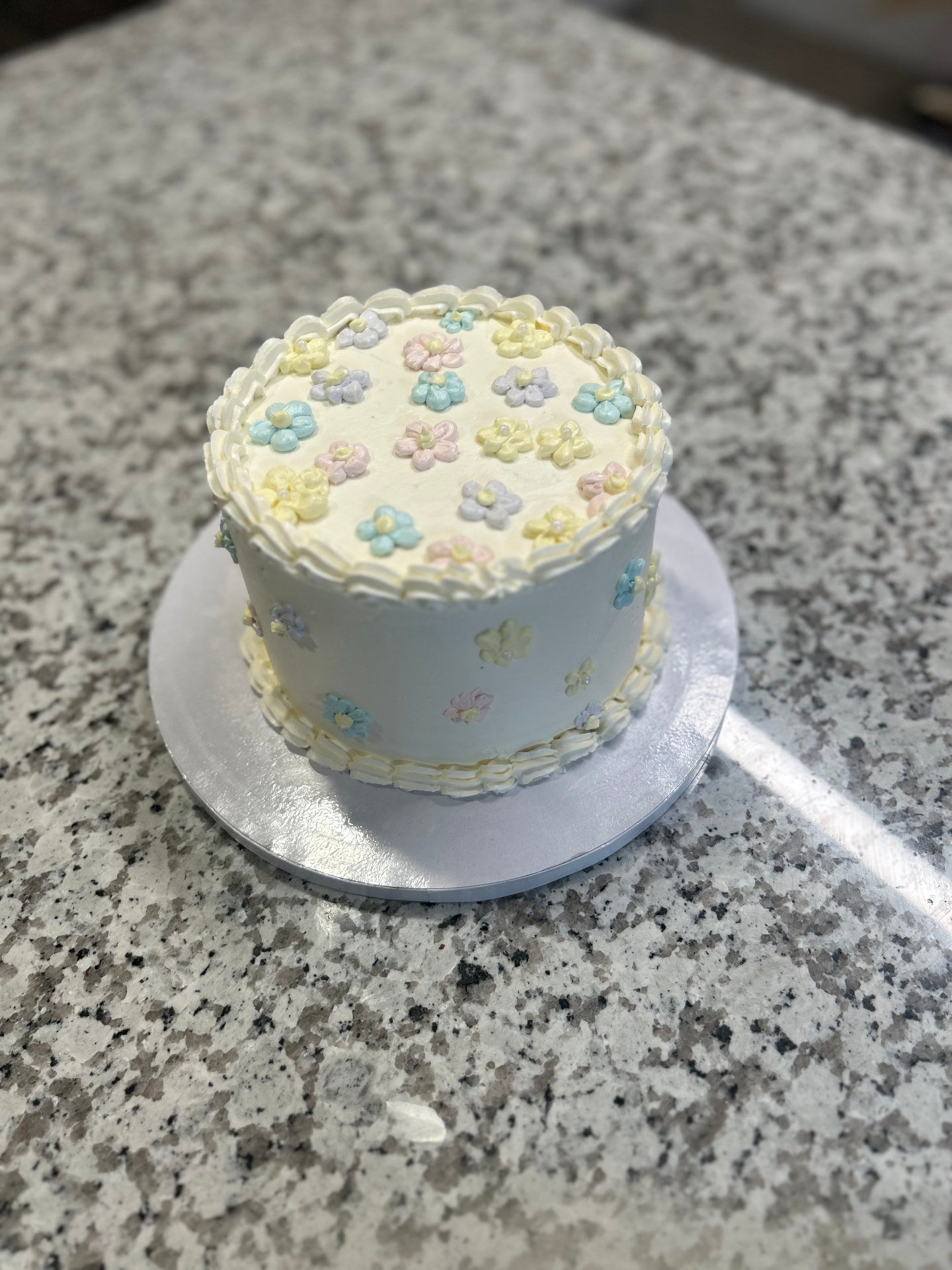 6 Inch Vanilla Cake